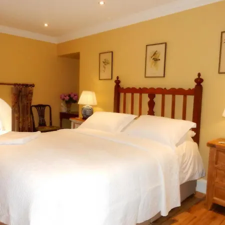 Guest house The Courtyard Kilshannig *