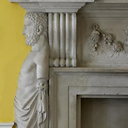 Πανσιόν The Courtyard Kilshannig 3*